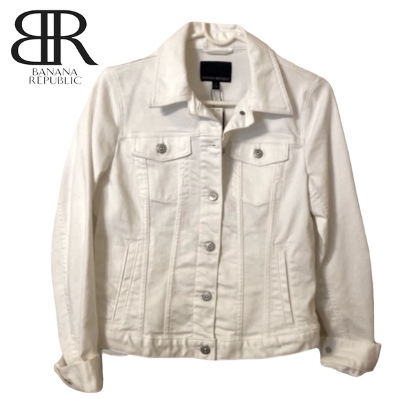Banana Republic Jackets & Blazers - NWT Banana Republic Jean Jacket Small